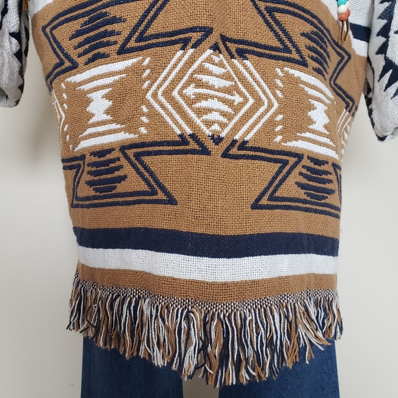 Southwestern Woven Blanket Coat - Picture 8 of 14